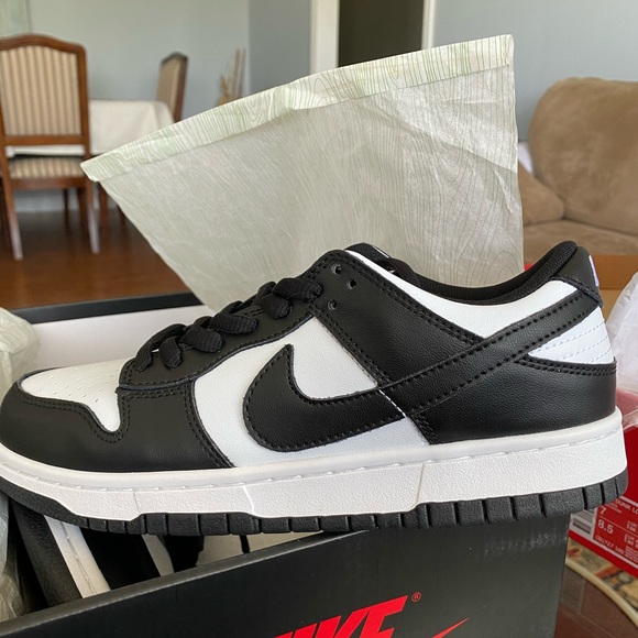 SOLD NIKE DUNK LOW RETRO black/white - Picture 2 of 4